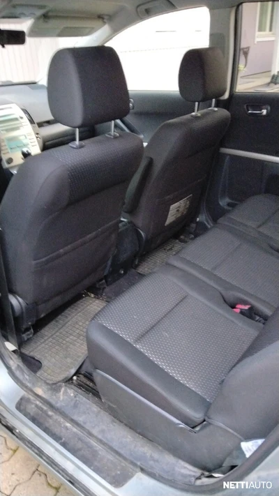 Toyota Corolla Verso 2009, photo 5/6