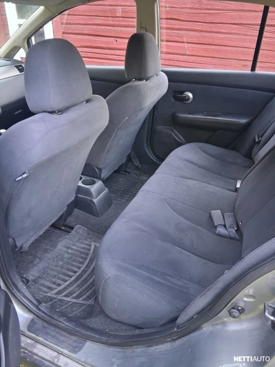 Nissan Tiida 1.6 sedan 2007, photo 4/8