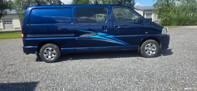 Toyota Hiace 2,5 D-4D 4WD 117 5ov pitkä 2012, photo 3/12