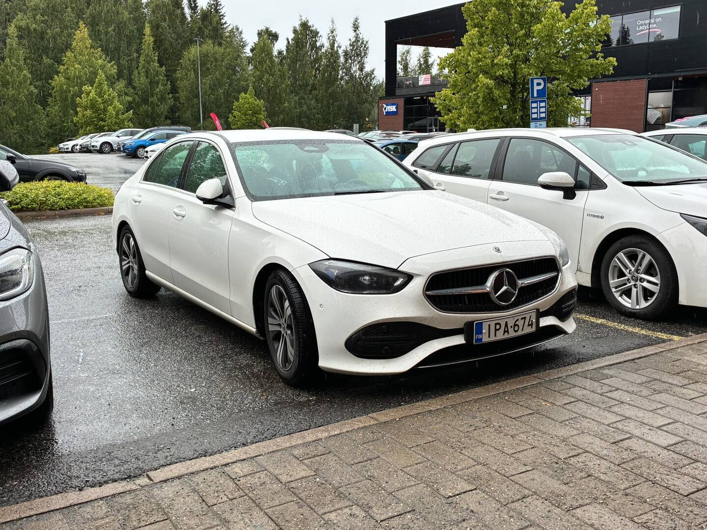 Mercedes-Benz C 180