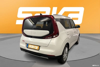 Kia e-Soul Supreme 64 kWh 204 hv 2022, kuva 2/7