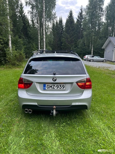 BMW 330 2006, photo 6/16