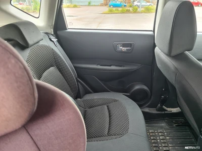 Nissan Qashqai 2008, kuva 7/10