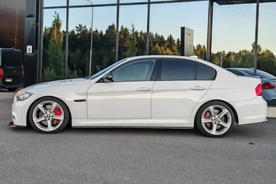 BMW 330 2009, kuva 7/15