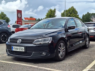 Volkswagen Jetta 2011, photo 2/7