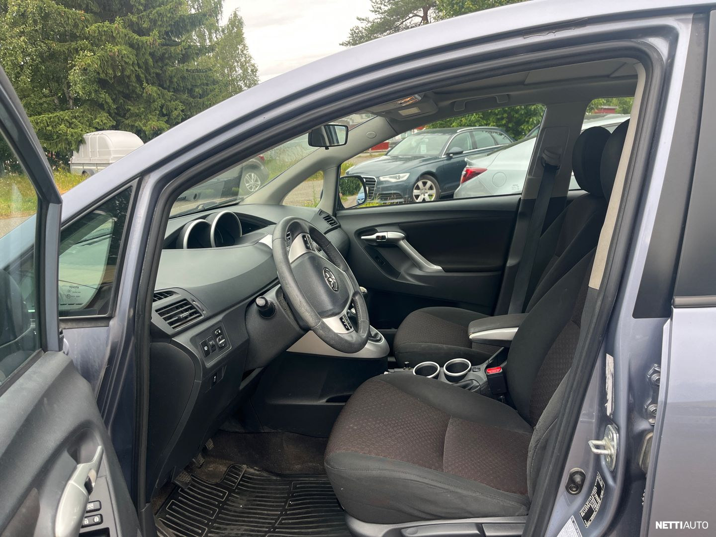 Toyota Verso 2011, photo 5/7