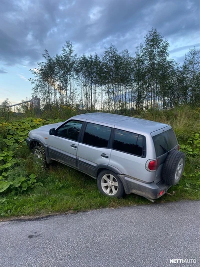 Nissan Terrano II 2004, photo 7/16