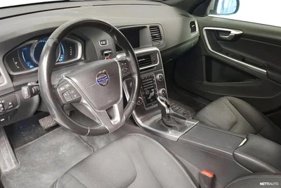 Volvo V60 D4 AWD Business aut 2016, kuva 3/3