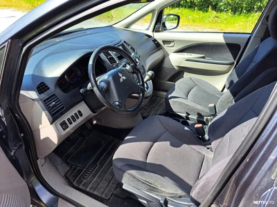 Mitsubishi Grandis 2006, photo 5/17
