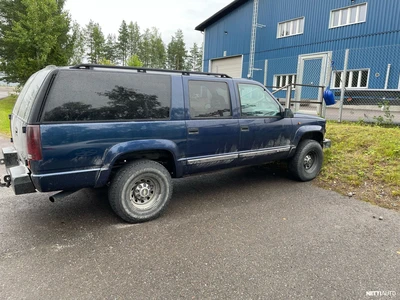 Chevrolet Suburban 1994, kuva 3/5
