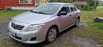 Toyota Corolla 1,4 D-4D Linea Terra 4ov 2008, photo 1/10