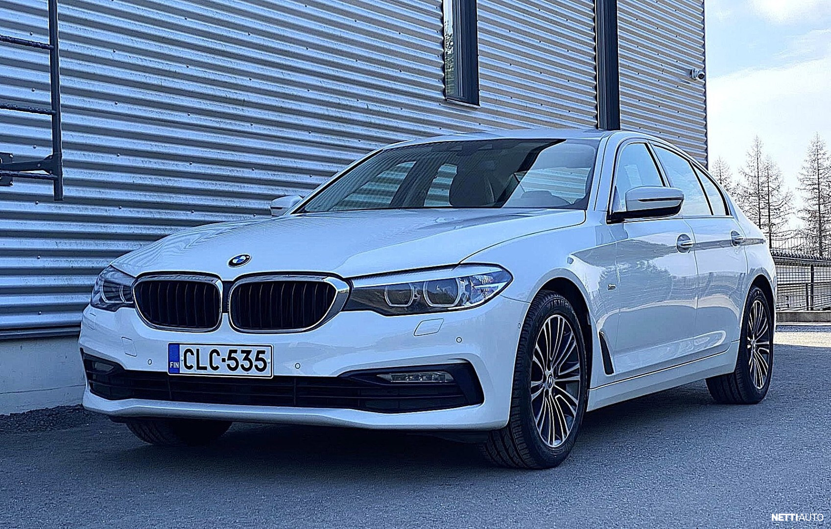 BMW 520
