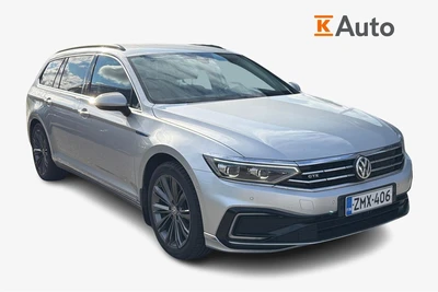 Volkswagen Passat 2020, photo 1/4