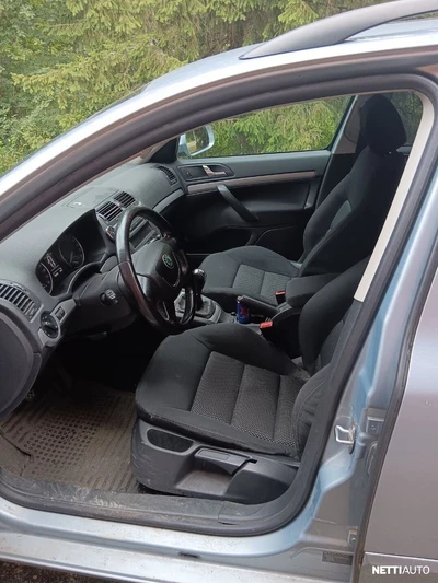 Skoda Octavia 2010, kuva 7/11