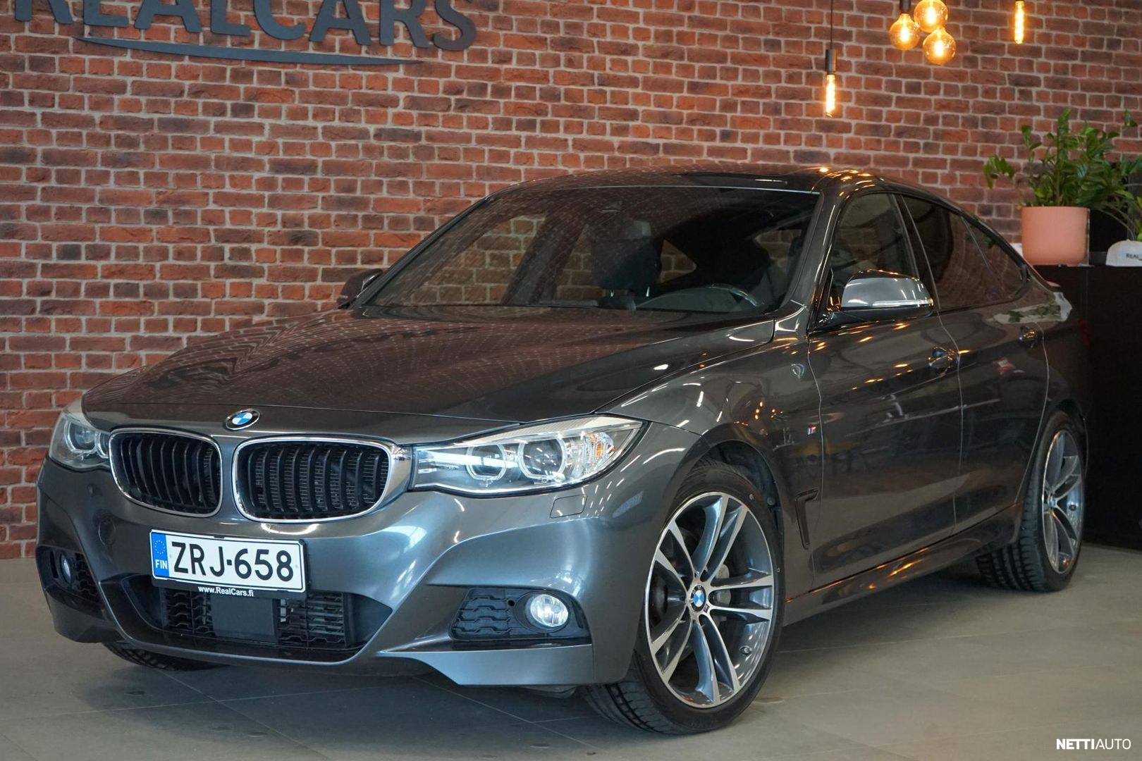 BMW 335