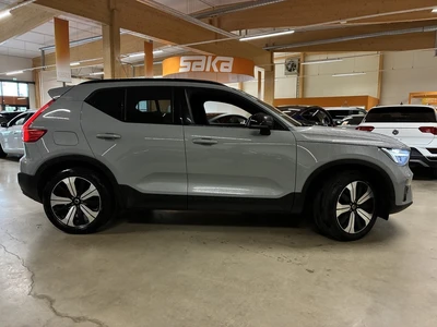 Volvo XC40 T4 TwE Plus Dark 2024, photo 2/22