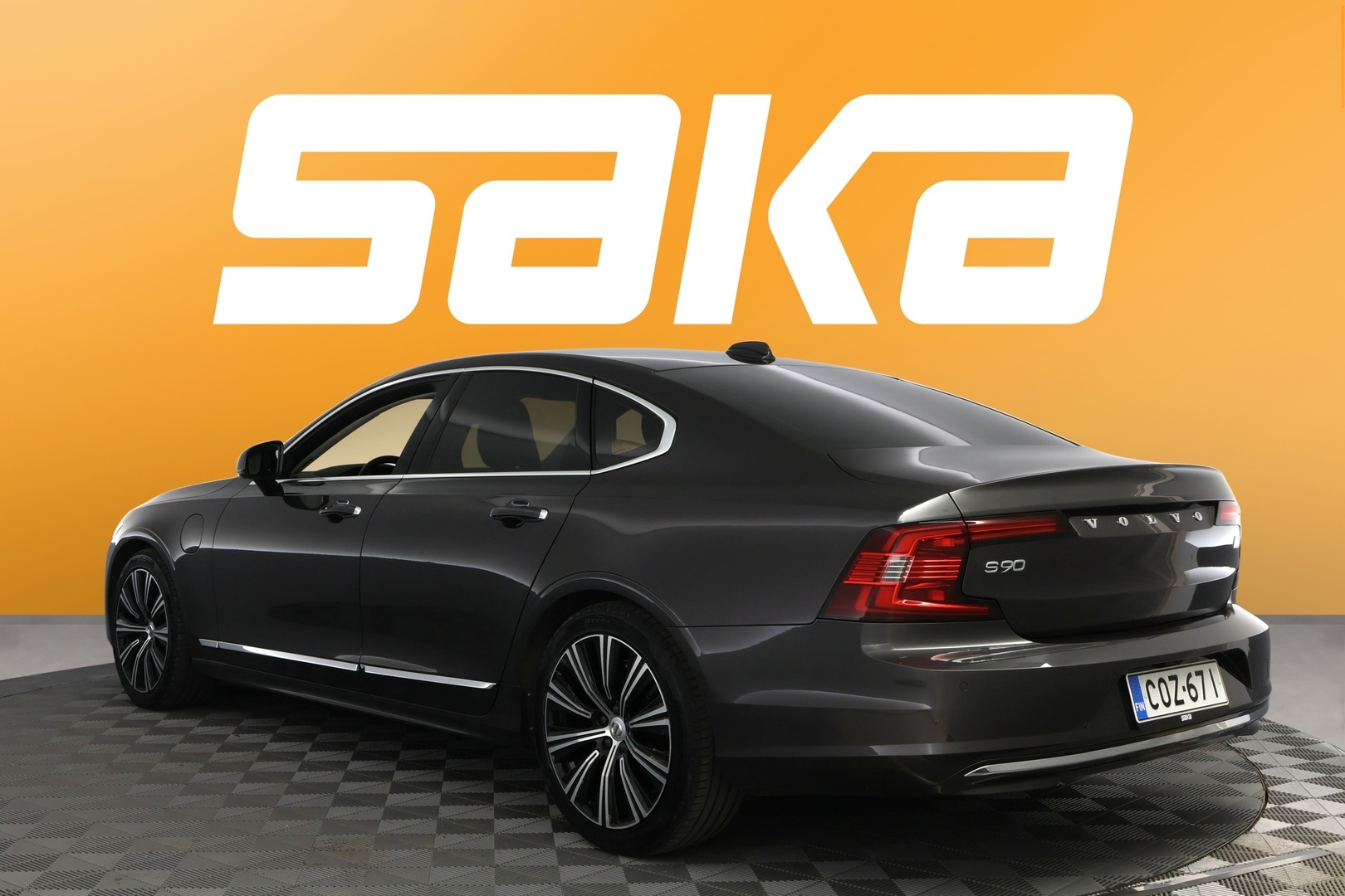 Volvo S90