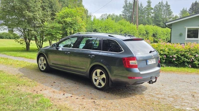 Skoda Octavia Combi 1,4 TSI Elegance 2015, kuva 3/16
