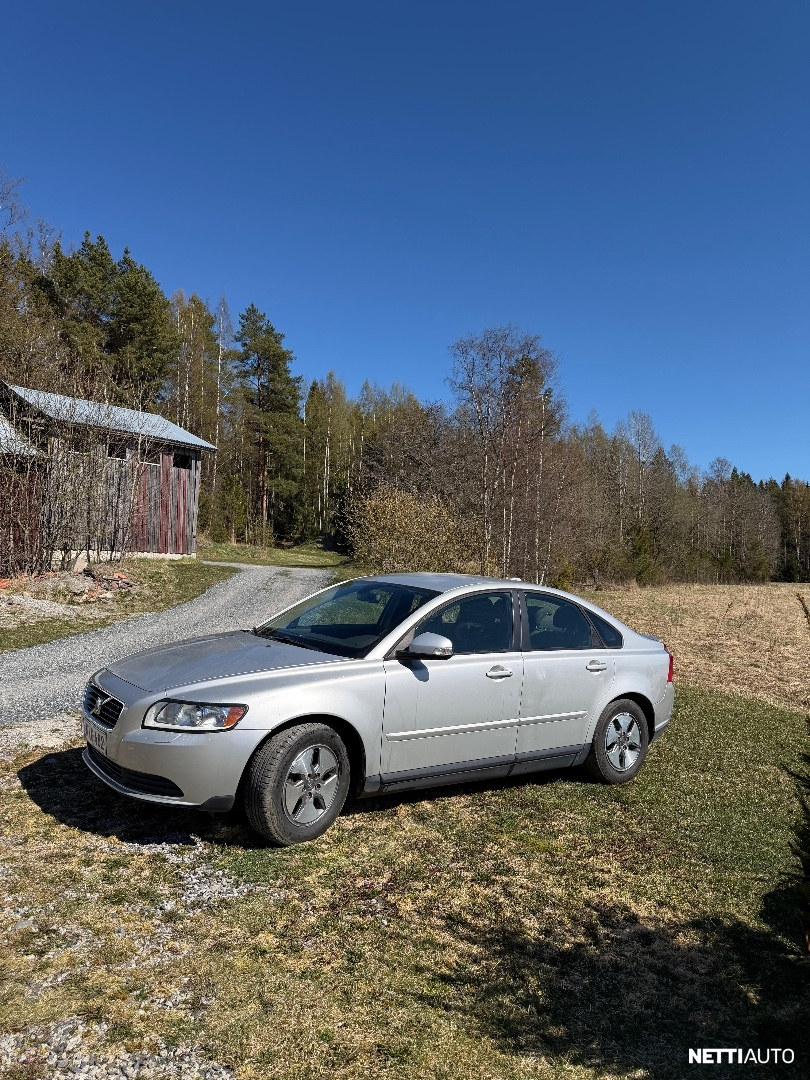 Volvo S40