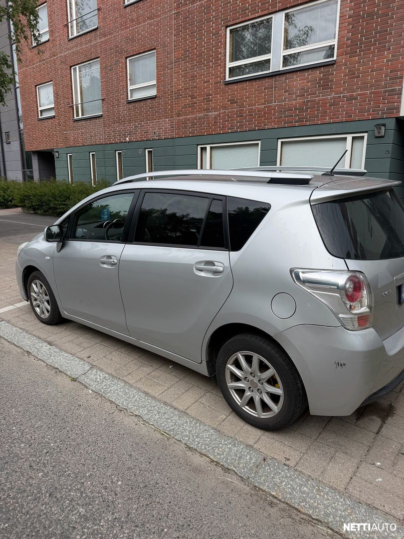 Toyota Verso 2012, photo 5/8
