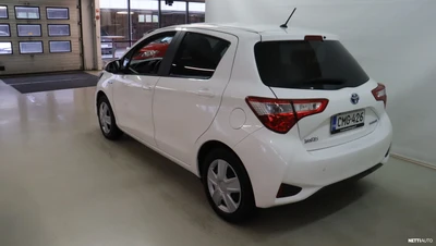 Toyota Yaris 2019, photo 3/18