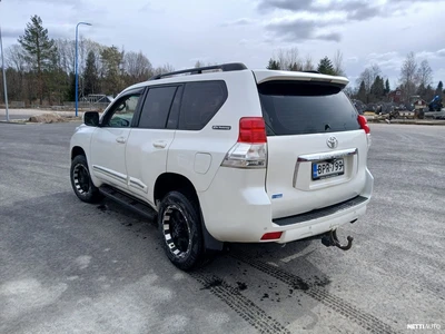 Toyota Land Cruiser 2011, kuva 4/10