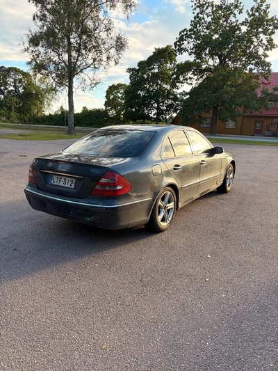 Mercedes-Benz E 2003, kuva 4/19