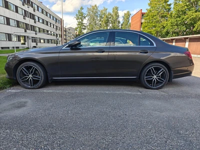 Mercedes-Benz E 2016, kuva 3/16