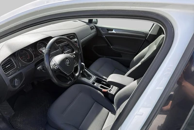 Volkswagen Golf 2019, photo 3/5