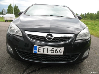 Opel Astra 2011, photo 3/22