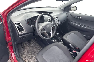 Hyundai i20 1,2 5MT Classic 2014, photo 3/3