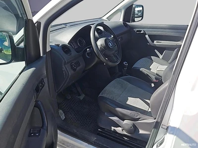 Volkswagen Caddy 2013, kuva 4/5