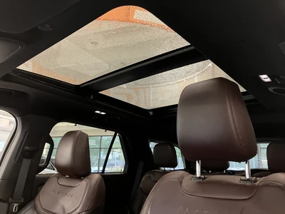 Ford Explorer 2022, photo 7/9