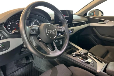 Audi A4 2020, photo 6/25