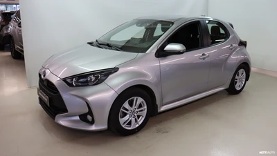 Toyota Yaris 1,5 Hybrid Active Business 2022, photo 2/22