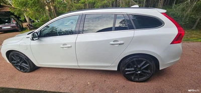 Volvo V60 2015, photo 2/16