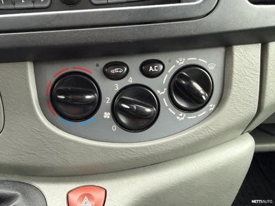 Nissan Primastar 2014, photo 4/9