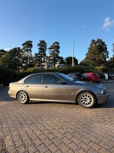 BMW 525 dA 2003, kuva 2/24