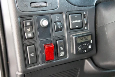 Toyota Hiace 2,5 D-4D 117 5ov 4WD Lyhyt 2011, photo 7/10