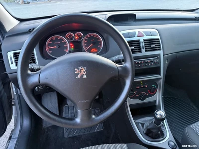 Peugeot 307 XR 1,6 5d 2005, photo 6/38