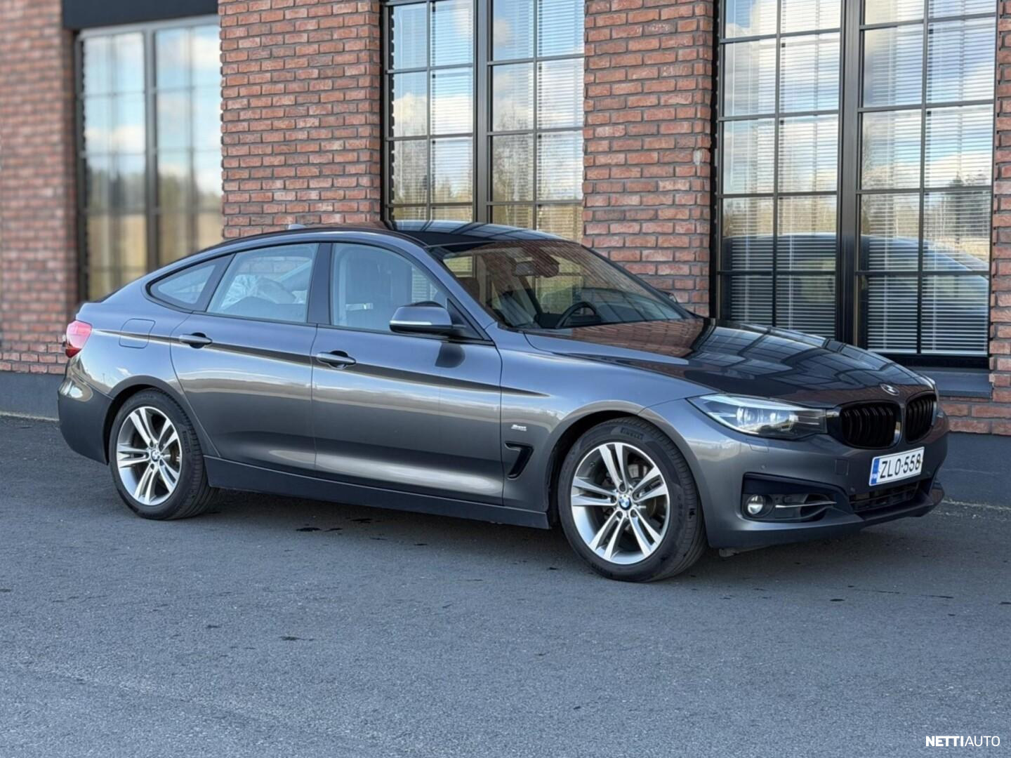 BMW 320