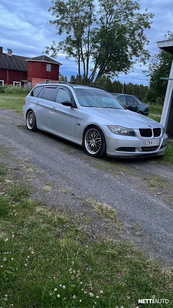 BMW 325