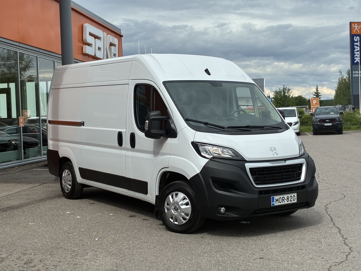 Peugeot Boxer L2H2 335 BlueHDi 120 S&S