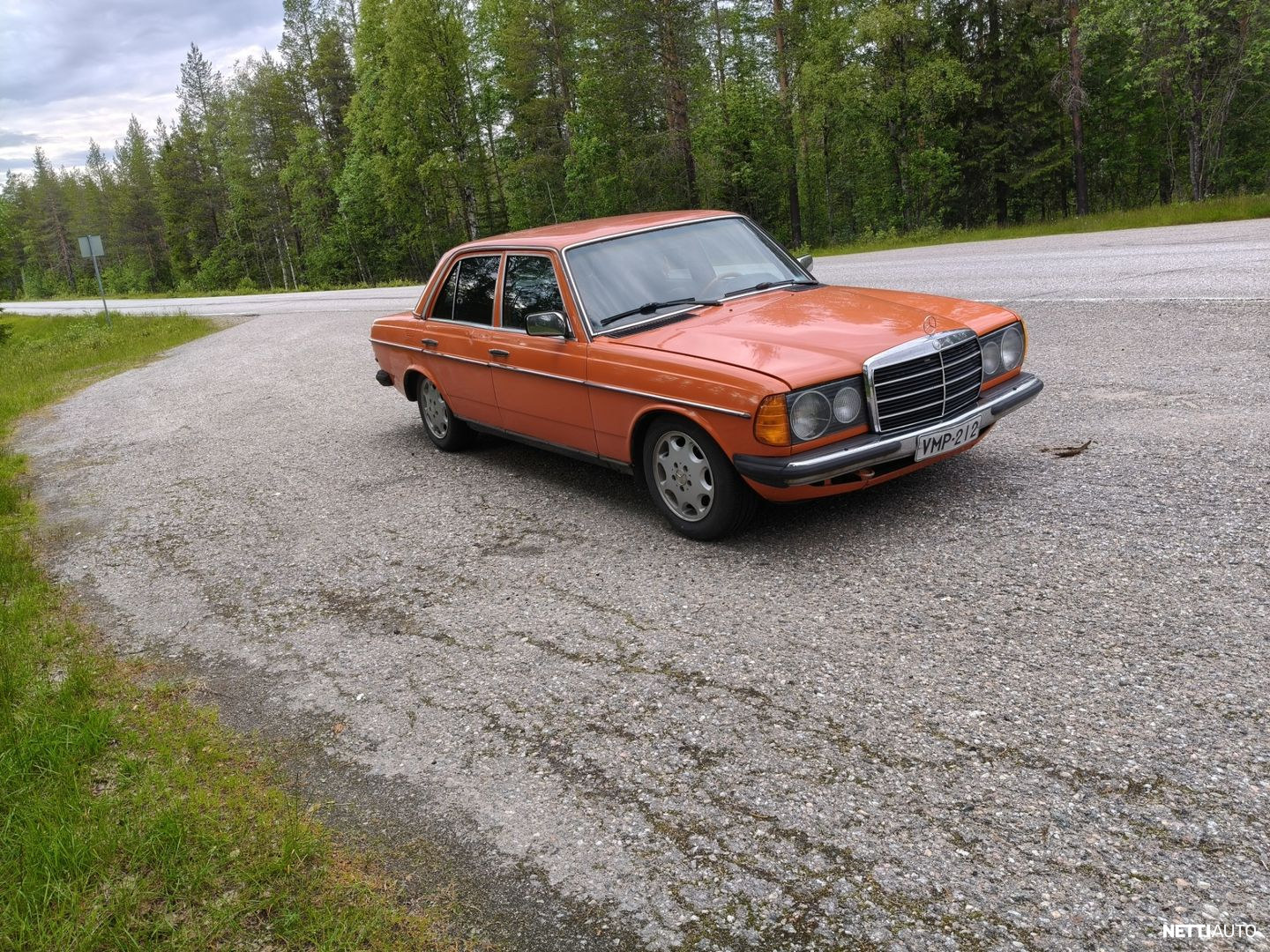 Mercedes-Benz 200
