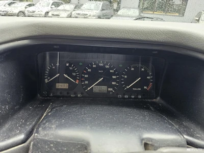 Volkswagen Caravelle 1997, photo 6/12