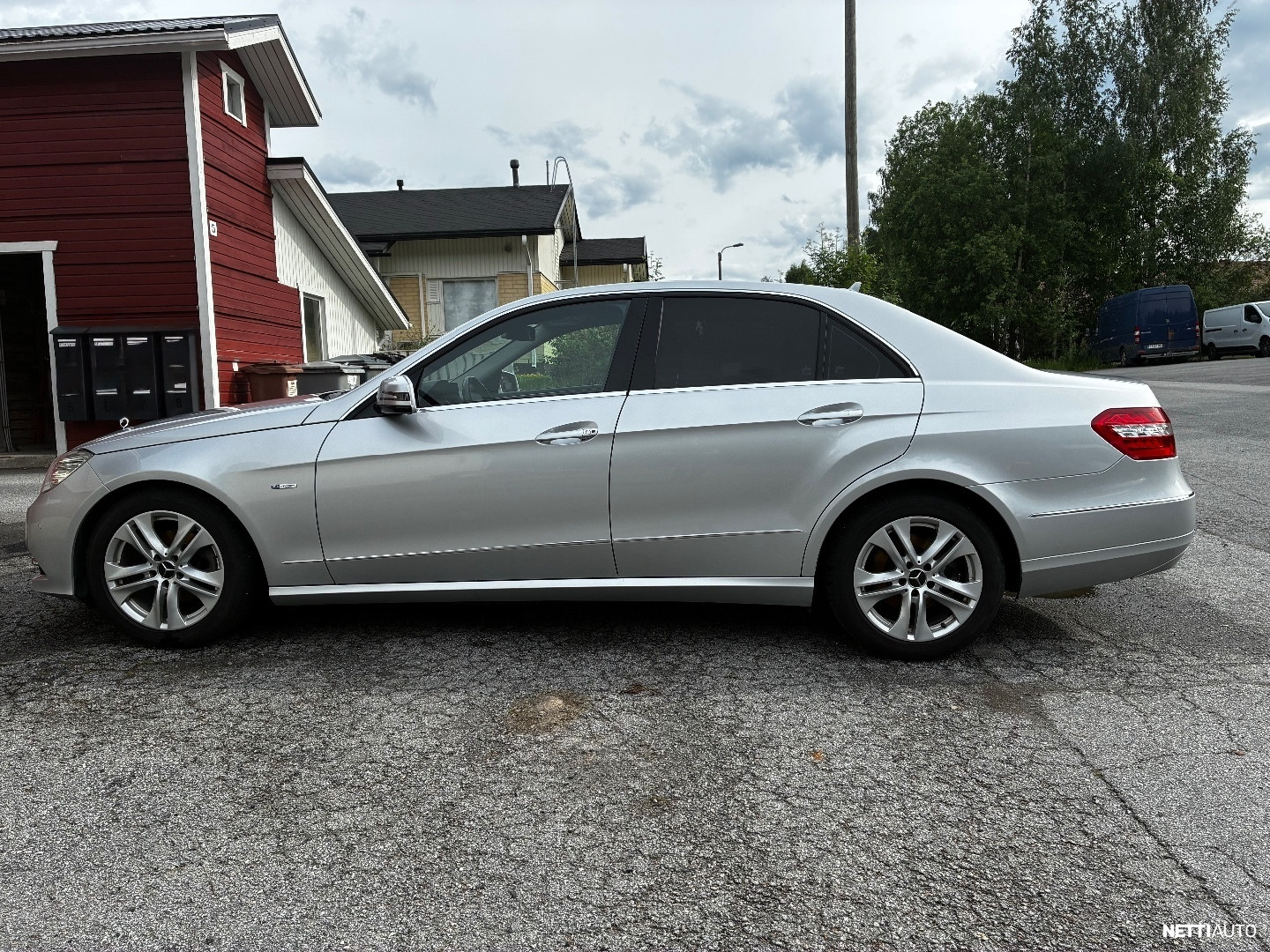 Mercedes-Benz E