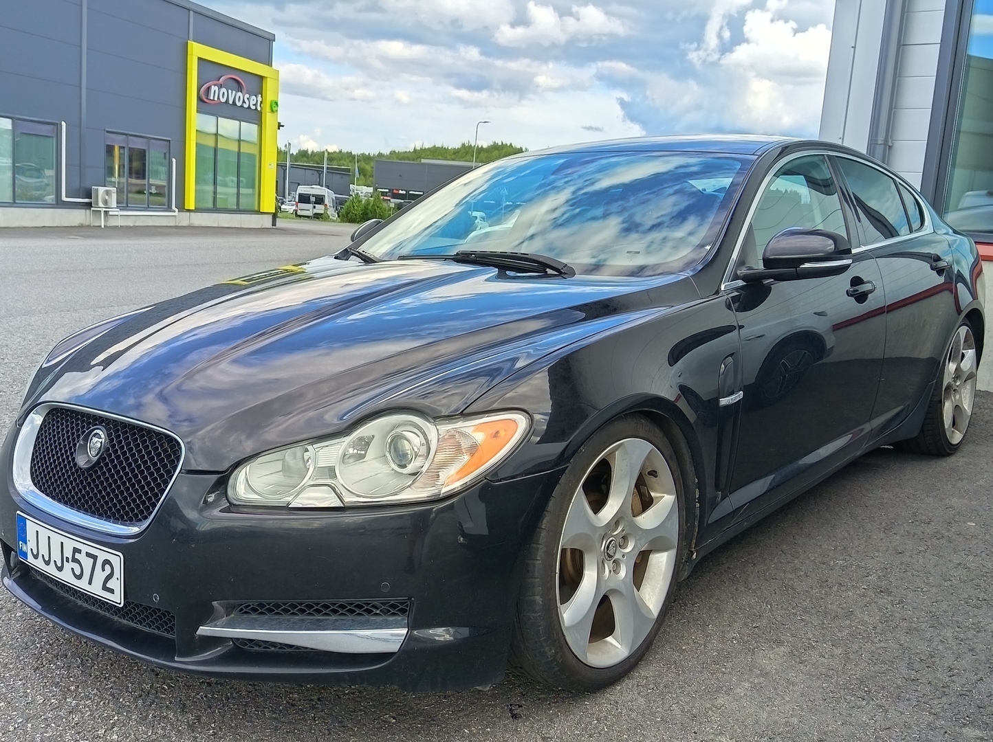 Jaguar XF
