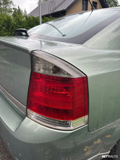 Opel Vectra GTS 2.2 hatchback automatic 2004, photo 6/12