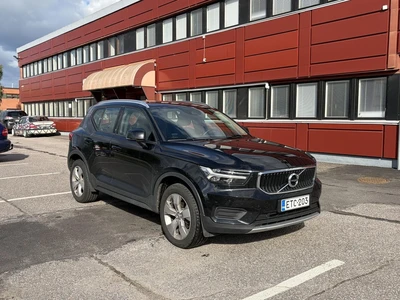 Volvo XC40 T3 Momentum aut 2020, kuva 2/10
