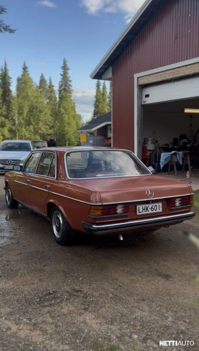 Mercedes-Benz 123 1983, kuva 4/9